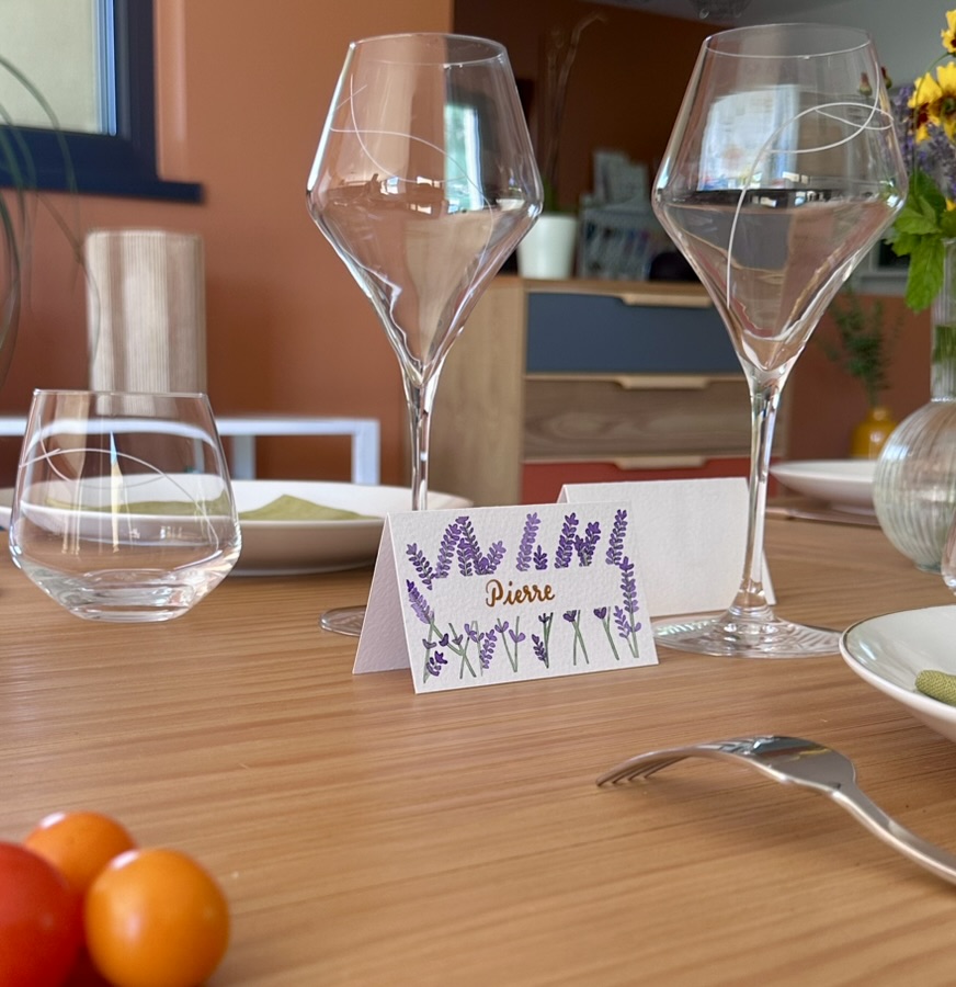 Marque-place fait main et personnalisé - Brins de lavande – Image 9