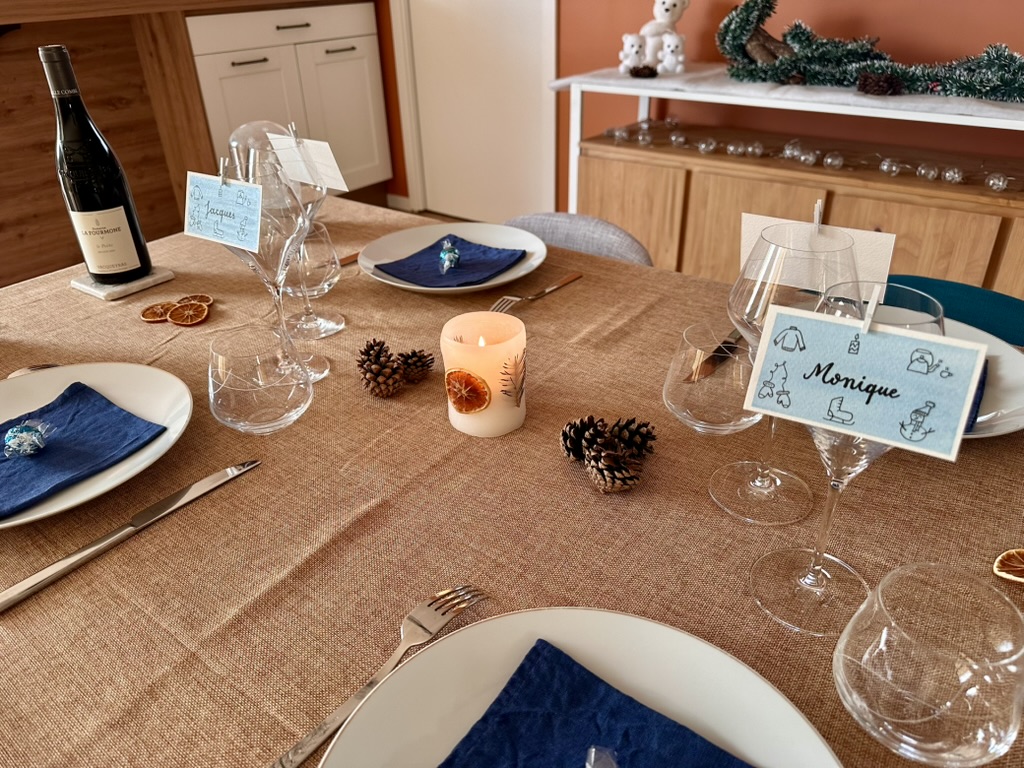 Marque-place fait main et personnalisé - Doodles d’hiver – Image 3