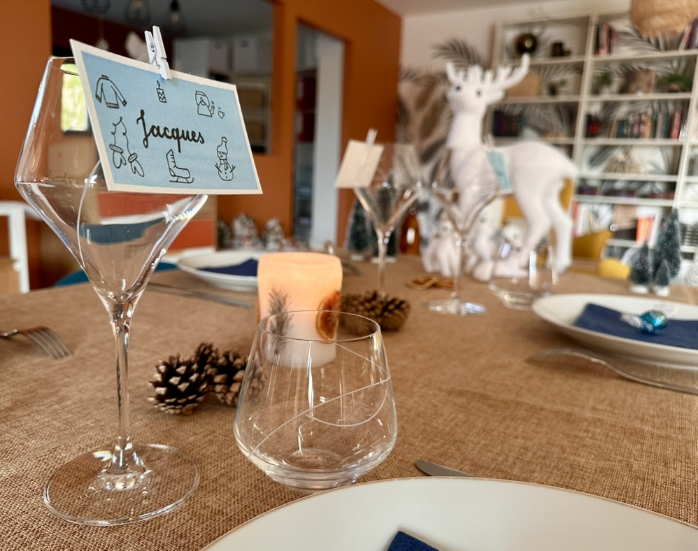 Marque-place fait main et personnalisé - Doodles d’hiver – Image 4