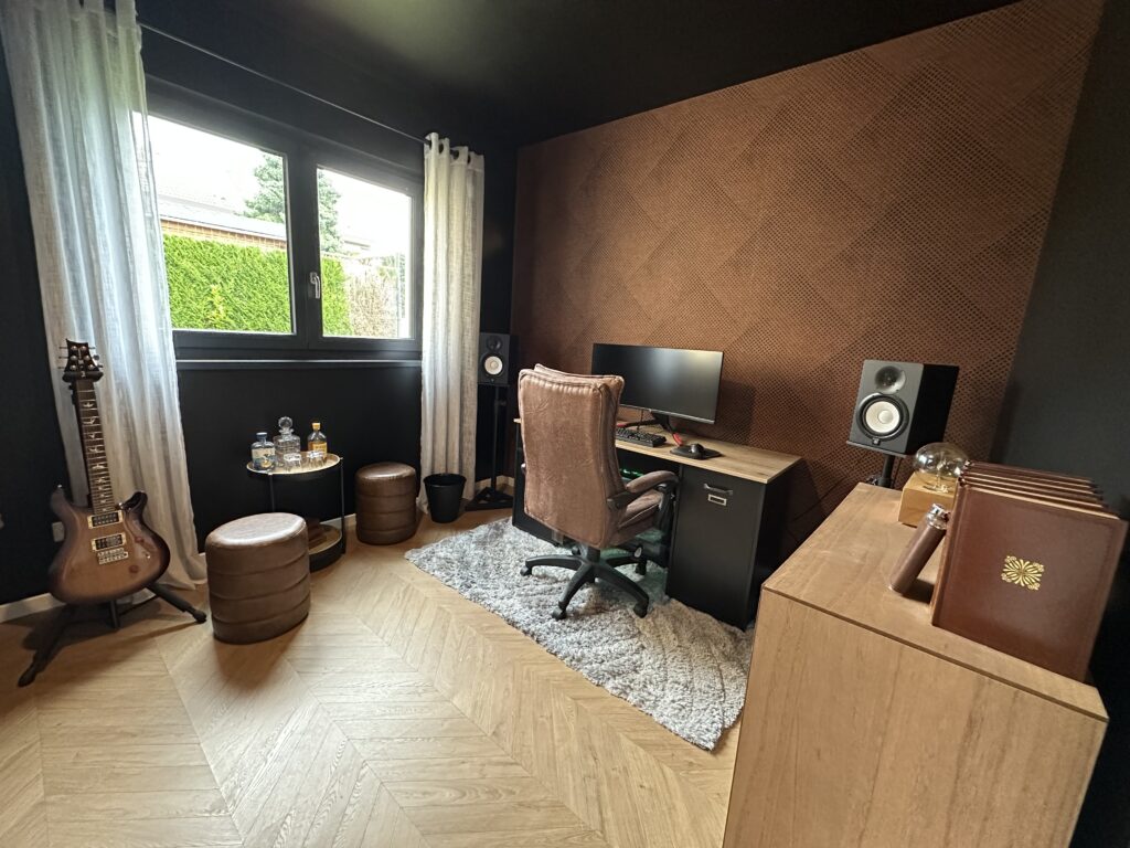 Bureau décoré par une prestation d'architecture d'intérieur